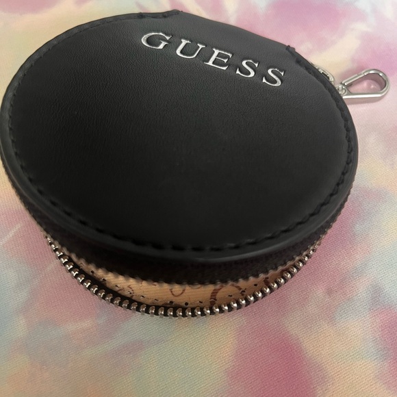 GUESS COIN PURSE - Picture 2 of 6
